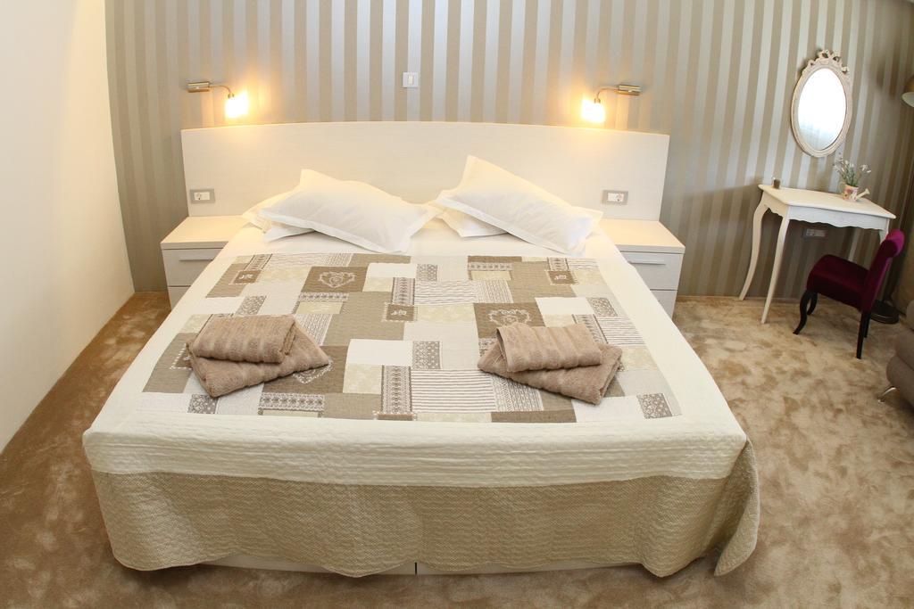 Studio Apartments Mirakul Split Oda fotoğraf